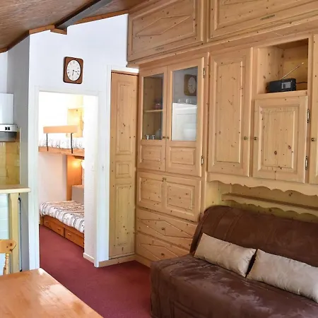 Avec Parking Et Balcon, Proche Commerces Et Telepherique - Fr-1-464-151 Apartment *
