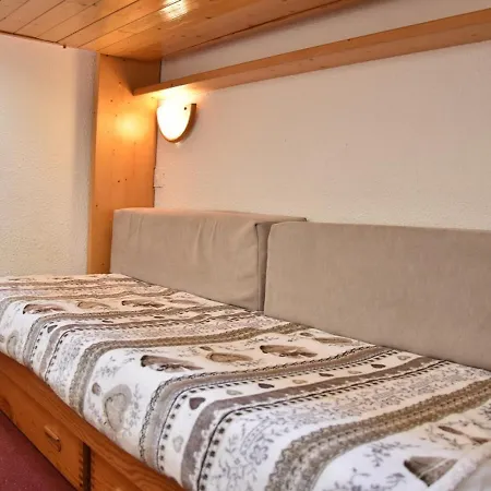 Apartment Avec Parking Et Balcon, Proche Commerces Et Telepherique - Fr-1-464-151